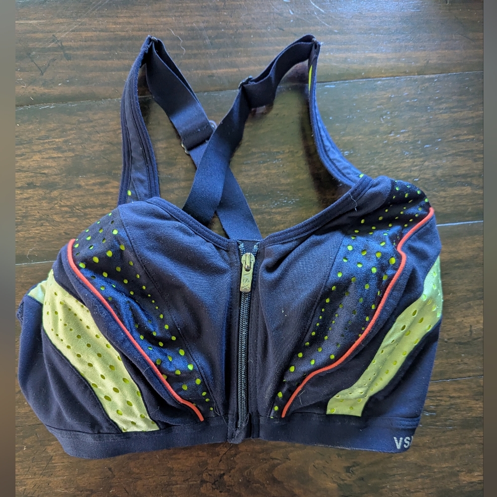 Victoria's Secret Knockout High Impact Sports Bra